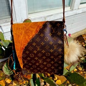 Louis Vutton Crossbody fringe leather tassel GM Musette Salsa Awesome